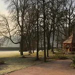 Les Jardins De Madeleine Bed & Breakfast 4*