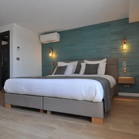 Les Jardins De Madeleine Couette-café 4*