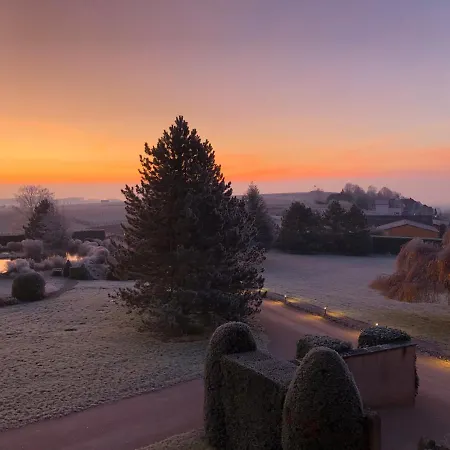 Les Jardins De Madeleine Couette-café