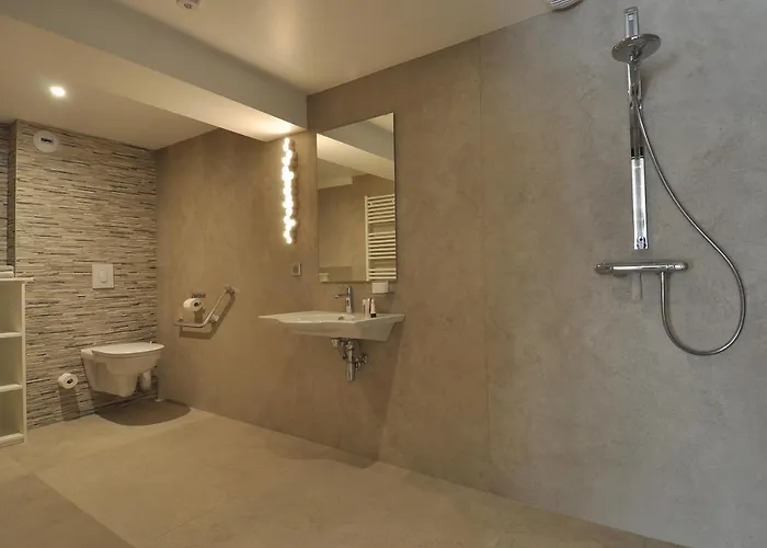 Les Jardins De Madeleine Bed & Breakfast