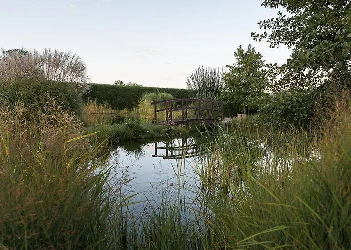 Les Jardins De Madeleine Bed & Breakfast